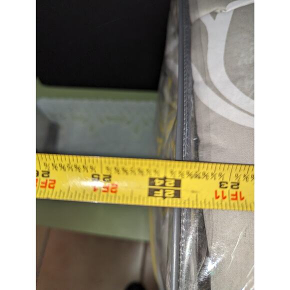 Madison Park Lola 7 Pieces California King Comforter Set Yellow Gray NEW - Picture 12 of 16